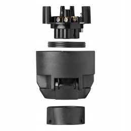 7-pin socket for a trailer hitch with a switch