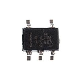 1 pcs : TLV4011DCKR - Analog Comparators Small-size comparator with integrated reference 5-SC70 -40 to 85