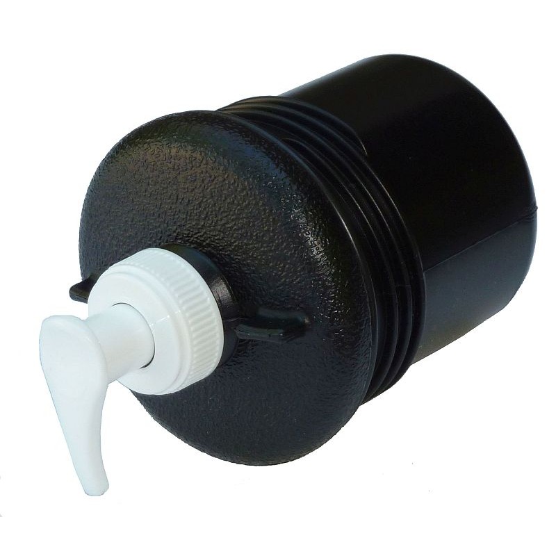 Plug with a pump for the takler lokhen water tank