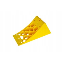 Wheel chock to secure parking