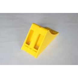 Wheel chock to secure parking