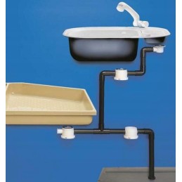 Water drain with a plug for a 28 mm diameter pipe