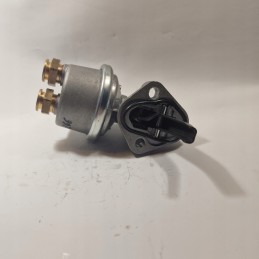 Fuel supply pump case iveco cummins 2830266 nh plus gasket