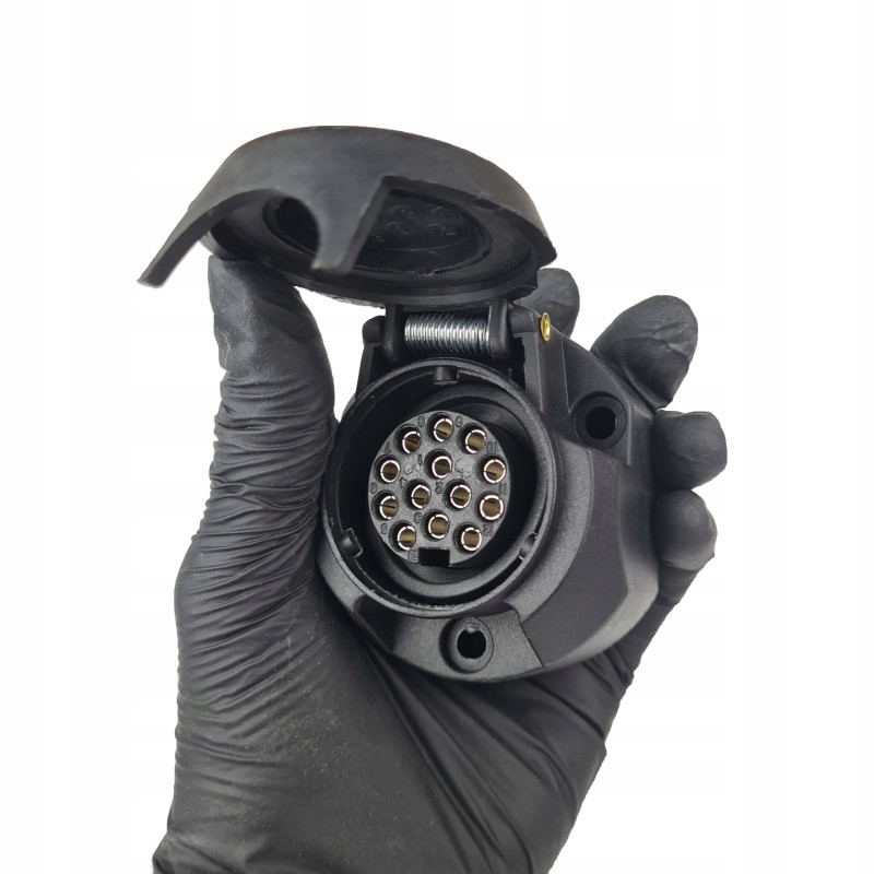 13 pin socket for a car trailer hitch