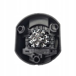 13 pin socket for a car trailer hitch
