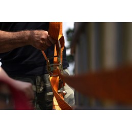 4m 50mm 5t lashing strap securing trailer load