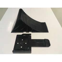 Overrun wheel chock with handle, black plastic