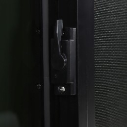 Window with sliding opening, rounded corner