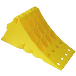 Chock with metal wheel chocks for truck semi-trailer adr