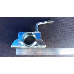 Wheel clamp holder fi48 supports tow truck trailer