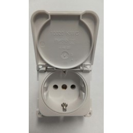Schuko socket 250v 10 16a with flap, white fawo w