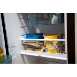 Protection for cabinets against things falling out