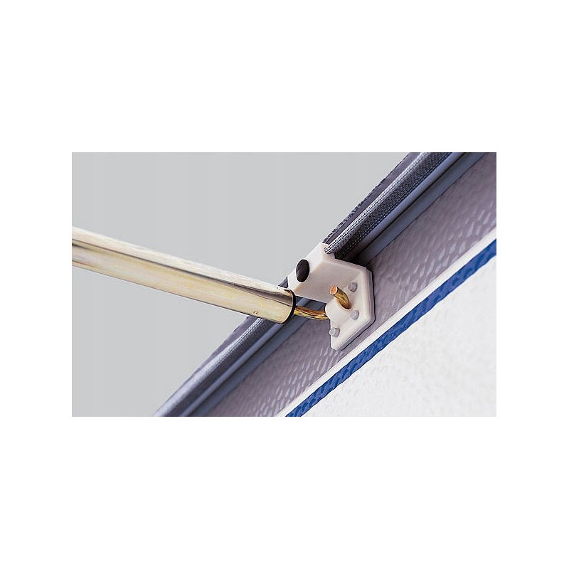 Attachment of the vestibule frame hook