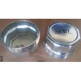 Hubcap cover covers the wheel hub of the BPW axle