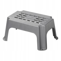 Entrance step of a camper trailer