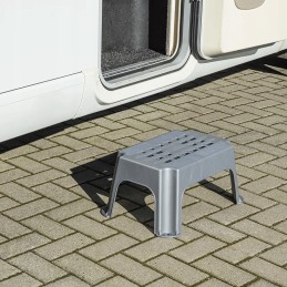 Entrance step of a camper trailer