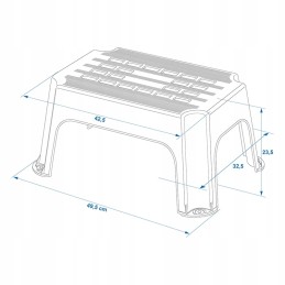 Entrance step of a camper trailer