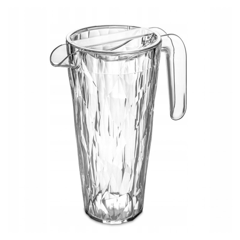 Club jug with lid 1 5 l for a camper