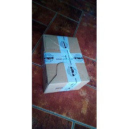 Spray seal lubricant for thetford toilet seals