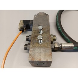 Forklift hydraulic distributor