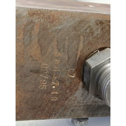 Forklift hydraulic distributor