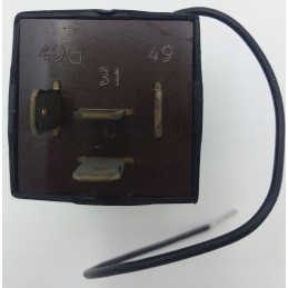 Reinforced turn signal relay for trailer