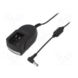 1 pcs x CINCON - TR18RDM050-01G13-BK-BK VI - Power supply: switched-mode, plug, 5VDC, 3A, 15W, Out: 5,5/2,1