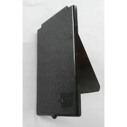 The cover of the CEE connector socket is covered with a black cover