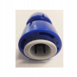 Reich Uniquick 12 mm straight water connector for a camper