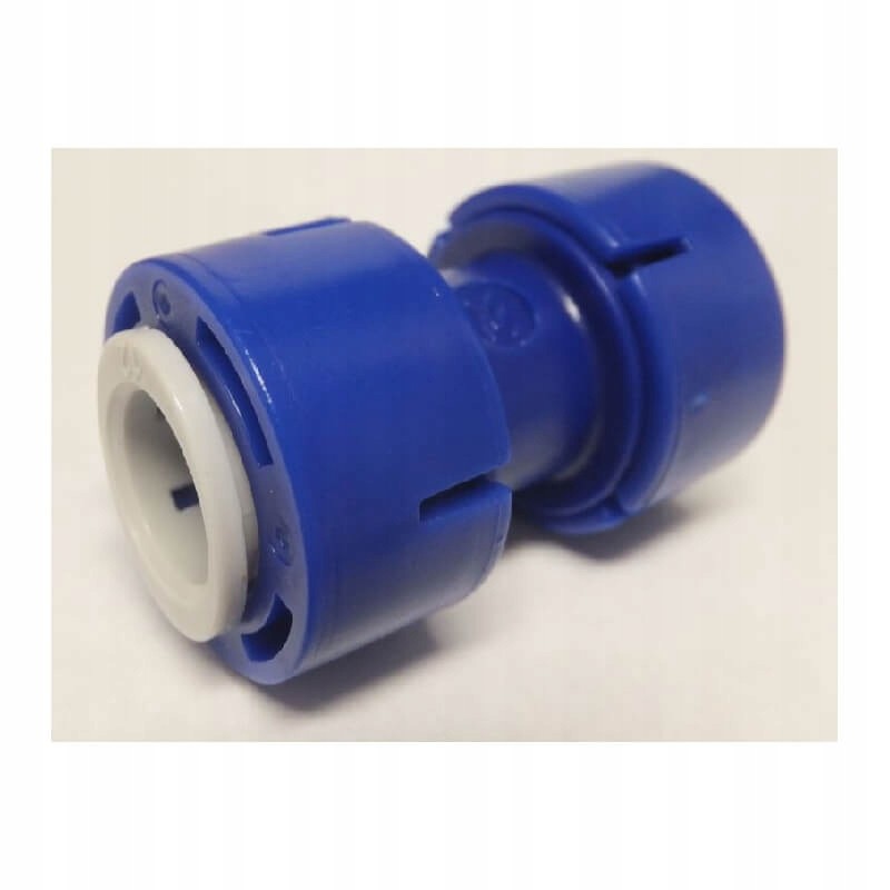 Reich Uniquick 12mm straight water connector for a camper