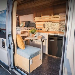 Compressor refrigerator for a camper, camper trailer, 50l 12 24v