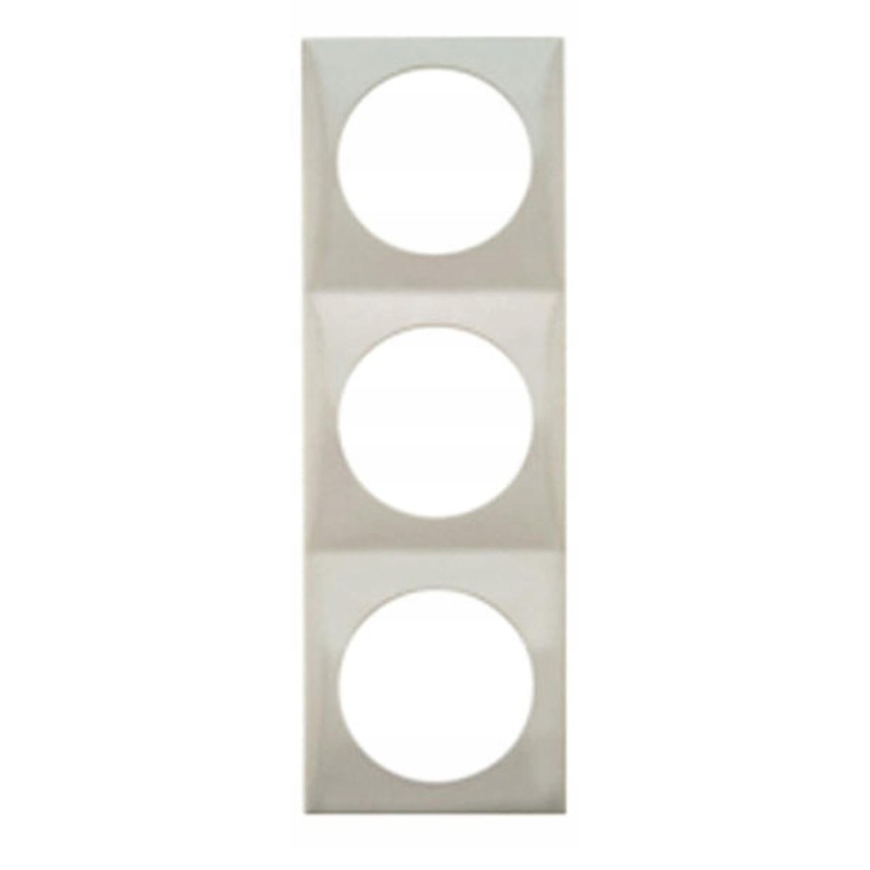 Integro 3 Berker triple frame