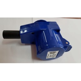 CEE angle socket with 230v 16a trailer output