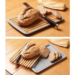 Brunner cutting board - a place for crumbs
