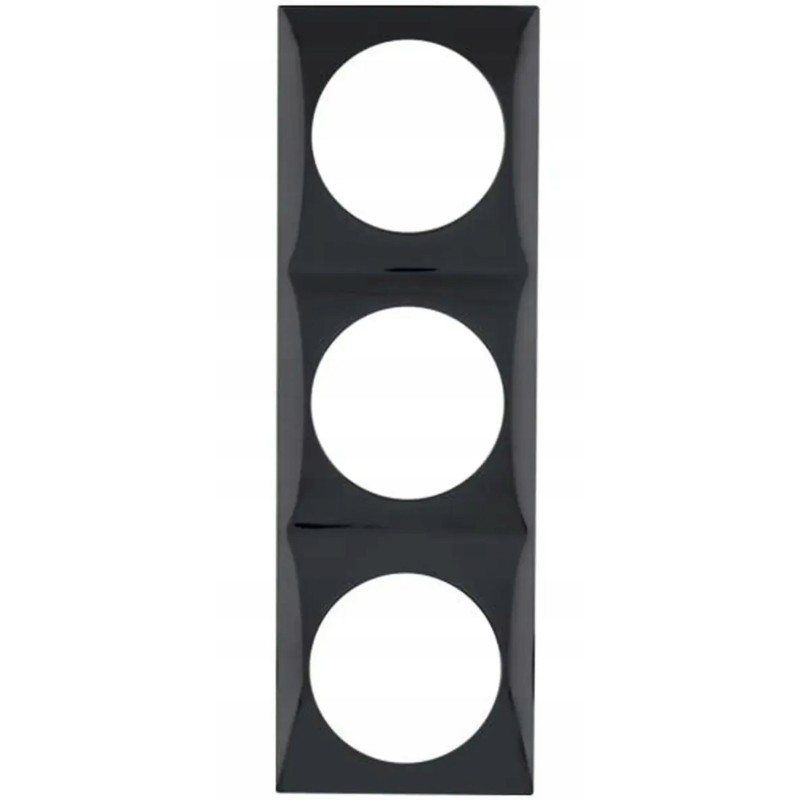 Triple wall frame with 12v socket for a trailer