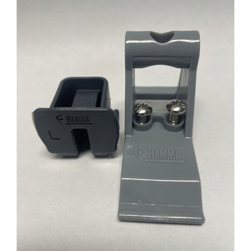 Connecting element for the f45 Fiamma awning rafter