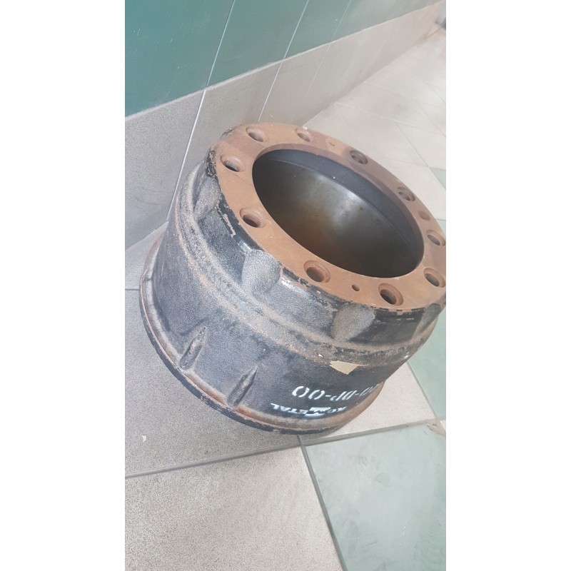Brake drum p4 ifa d616 ns180