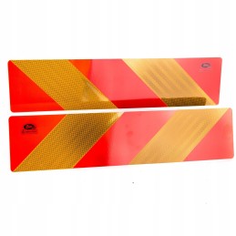 Reflective warning board for a 2-piece truck semi-trailer