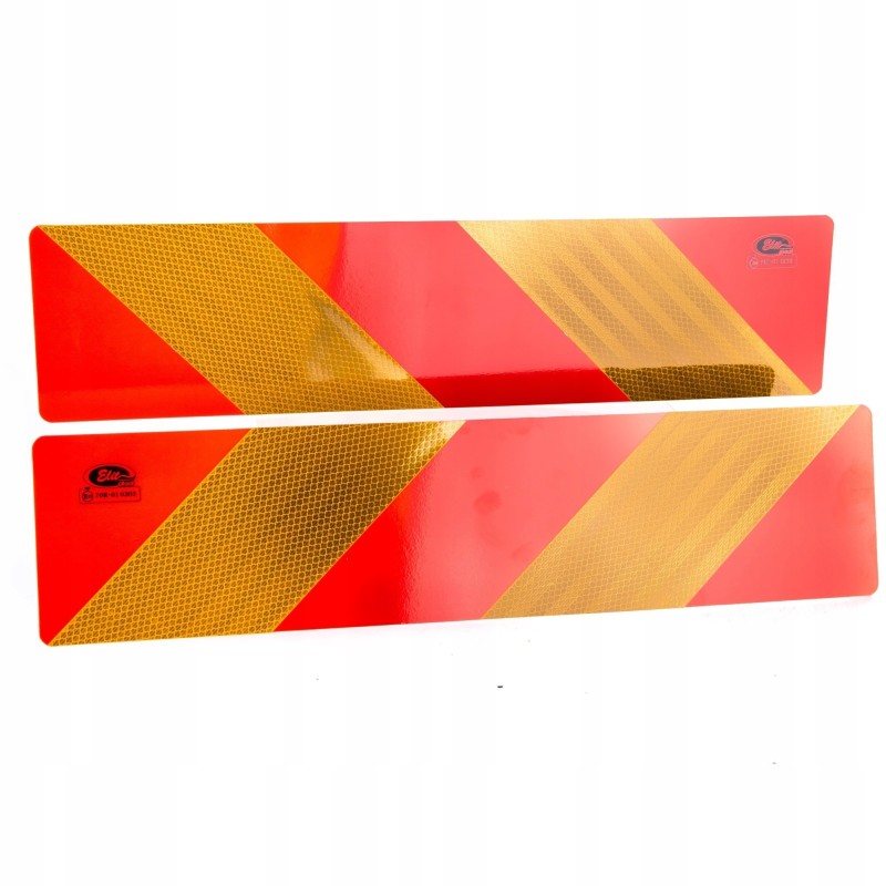 Reflective warning board for a 2-piece truck semi-trailer