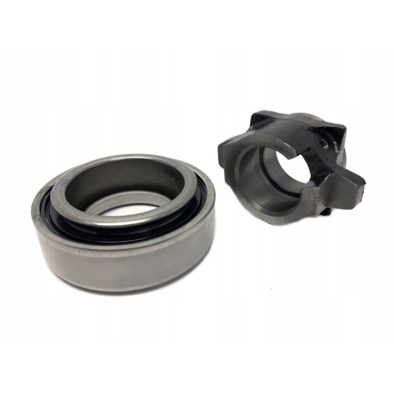 The pilot clutched a Toyota 8 forklift with a bearing