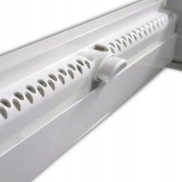 Midi Heki style roof window 700x500 without dimensions circ