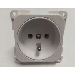 Schuko socket 250v 10 16a white favo in power