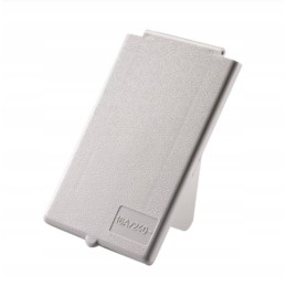 The flap of the external CEE socket is white