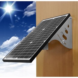 Adjustable mounting bracket for solar panels