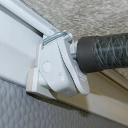 Vestibule holder, screwless SHS hook attachment