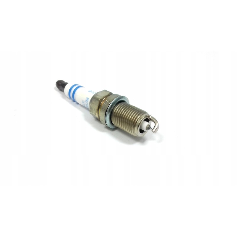 Platinum spark plug 159957 still r7084 86