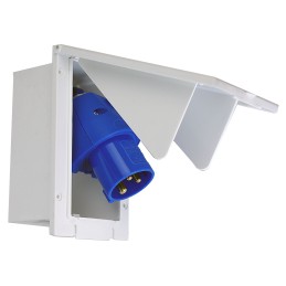 H a b CEE power socket 17