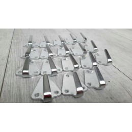 18 trailer hooks with 3 holes cargo va