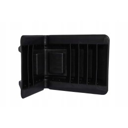 Corners securing the tow truck's transport belts