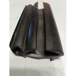 Window seal for Western caravans with a 1m wedge